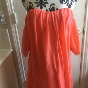 Bebe Strapless flowy dress